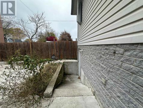 975 Albert Road Windsor ON N8Y 3P1