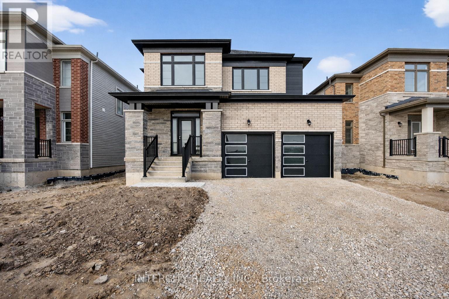 30 Legacy Circle Wasaga Beach ON L9Z 0M5