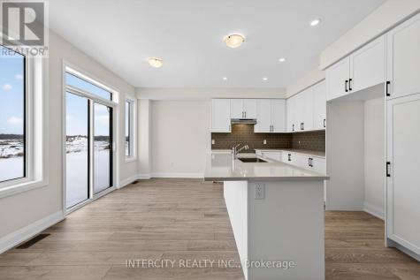 30 Legacy Circle Wasaga Beach ON L9Z 0M5