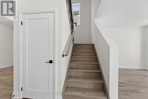 30 Legacy Circle Wasaga Beach ON L9Z 0M5