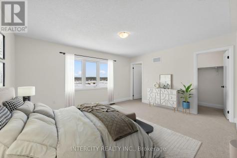 30 Legacy Circle Wasaga Beach ON L9Z 0M5