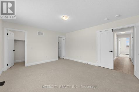 30 Legacy Circle Wasaga Beach ON L9Z 0M5