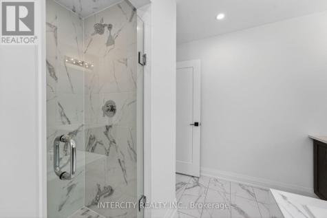 30 Legacy Circle Wasaga Beach ON L9Z 0M5
