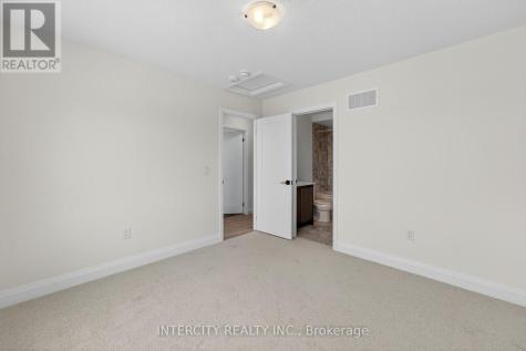 30 Legacy Circle Wasaga Beach ON L9Z 0M5