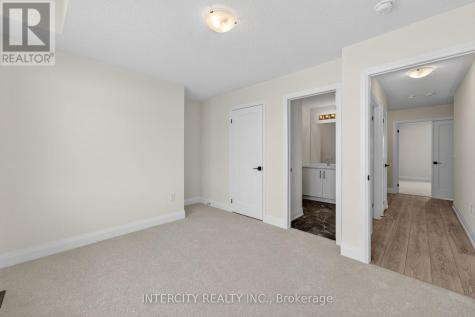 30 Legacy Circle Wasaga Beach ON L9Z 0M5