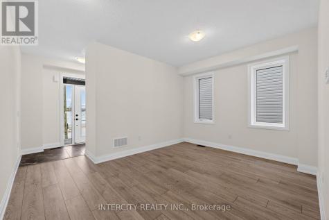 30 Legacy Circle Wasaga Beach ON L9Z 0M5