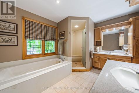 538 Rishor Avenue Douro-dummer ON K0L 2H0