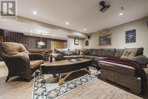 538 Rishor Avenue Douro-dummer ON K0L 2H0