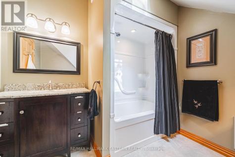 538 Rishor Avenue Douro-dummer ON K0L 2H0