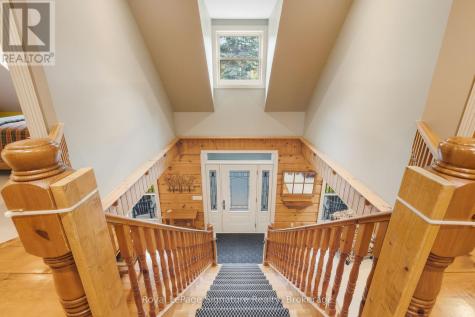 133 Old Lakeshore Road Blue Mountains ON N0H 1J0