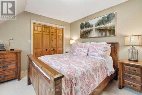 133 Old Lakeshore Road Blue Mountains ON N0H 1J0