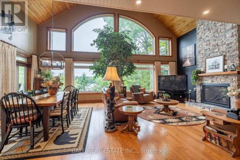 32 Shadowood Lane North Kawartha ON K0L 1A0