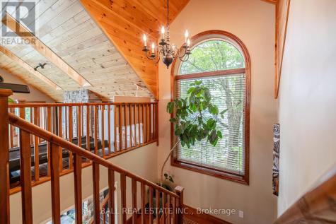 32 Shadowood Lane North Kawartha ON K0L 1A0