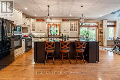 32 Shadowood Lane North Kawartha ON K0L 1A0