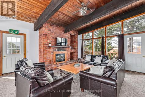141 Kandahar Lane Blue Mountains ON L9Y 0N3