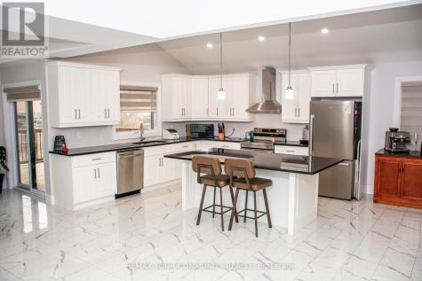 72 Noble Court Amherstburg ON N9V 0G8