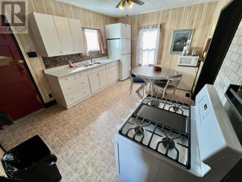 2541 Highway 105|wabigoon Township Vermilion Bay ON P0V 2V0