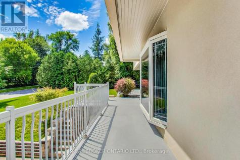 48 Silvergrove Road Toronto (st. Andrew-windfields) ON M2L 2N6