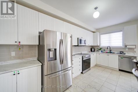 26 Pearl Street Wasaga Beach ON L9Z 1J6