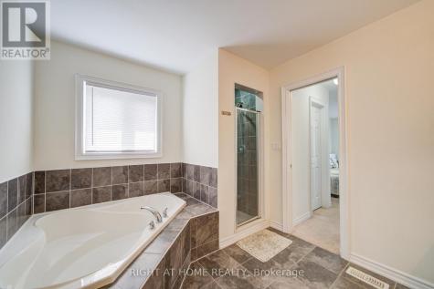 26 Pearl Street Wasaga Beach ON L9Z 1J6