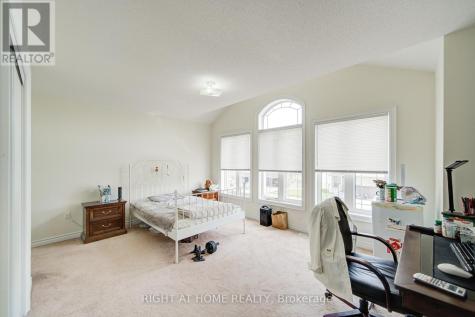 26 Pearl Street Wasaga Beach ON L9Z 1J6