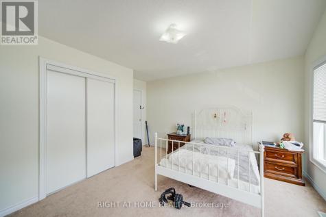 26 Pearl Street Wasaga Beach ON L9Z 1J6
