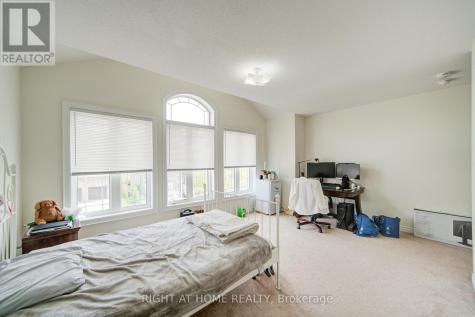 26 Pearl Street Wasaga Beach ON L9Z 1J6