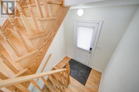 26 Pearl Street Wasaga Beach ON L9Z 1J6