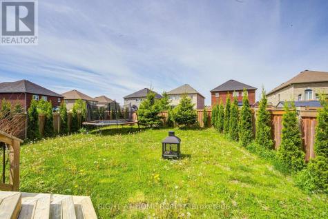 26 Pearl Street Wasaga Beach ON L9Z 1J6
