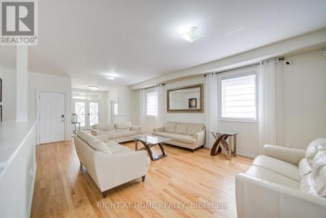 26 Pearl Street Wasaga Beach ON L9Z 1J6