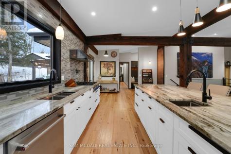 2084 Grand Boulevard Burlington ON L7P 0N1