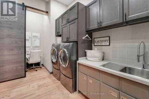 2084 Grand Boulevard Burlington ON L7P 0N1