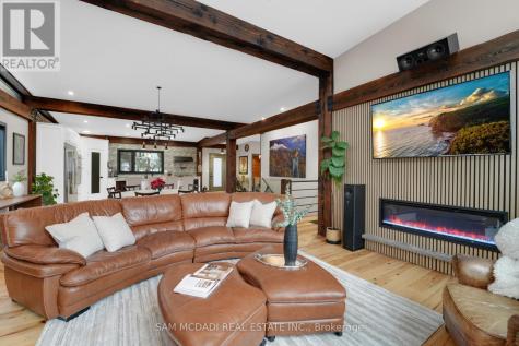 2084 Grand Boulevard Burlington ON L7P 0N1