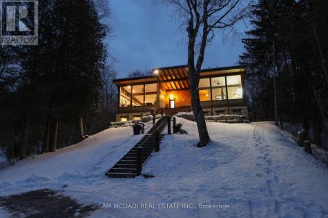 2084 Grand Boulevard Burlington ON L7P 0N1