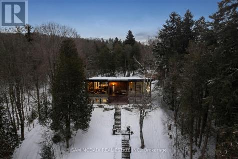2084 Grand Boulevard Burlington ON L7P 0N1