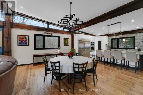 2084 Grand Boulevard Burlington ON L7P 0N1