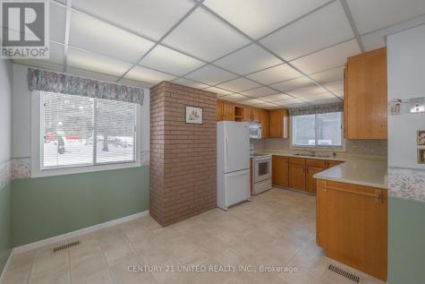 2412 Upper Chemung Drive Selwyn ON K0L 2H0