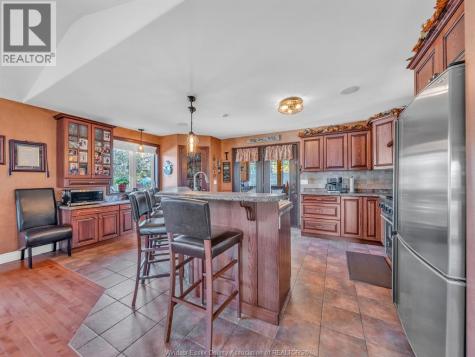 3280 California Avenue Windsor ON N9E 3K7