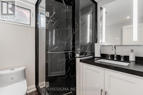 14639 Leslie Street Aurora ON L4G 7C6