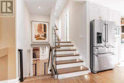 14639 Leslie Street Aurora ON L4G 7C6