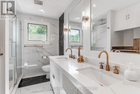 14639 Leslie Street Aurora ON L4G 7C6