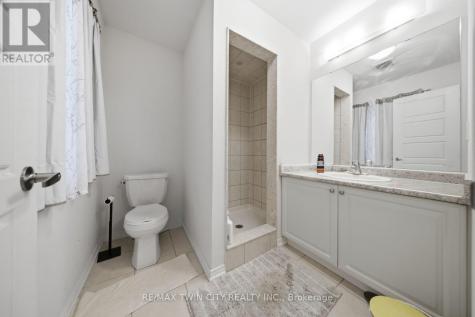 126 Munro Circle Brantford ON N3T 0R4