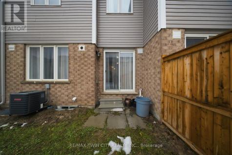 126 Munro Circle Brantford ON N3T 0R4