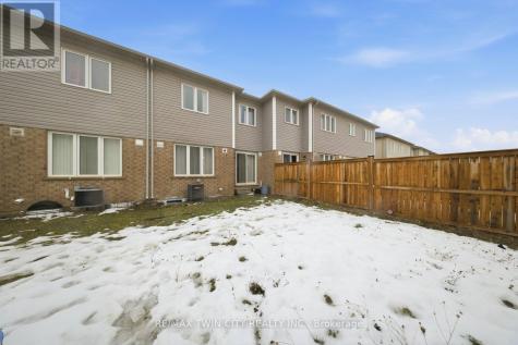 126 Munro Circle Brantford ON N3T 0R4