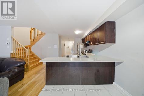 126 Munro Circle Brantford ON N3T 0R4