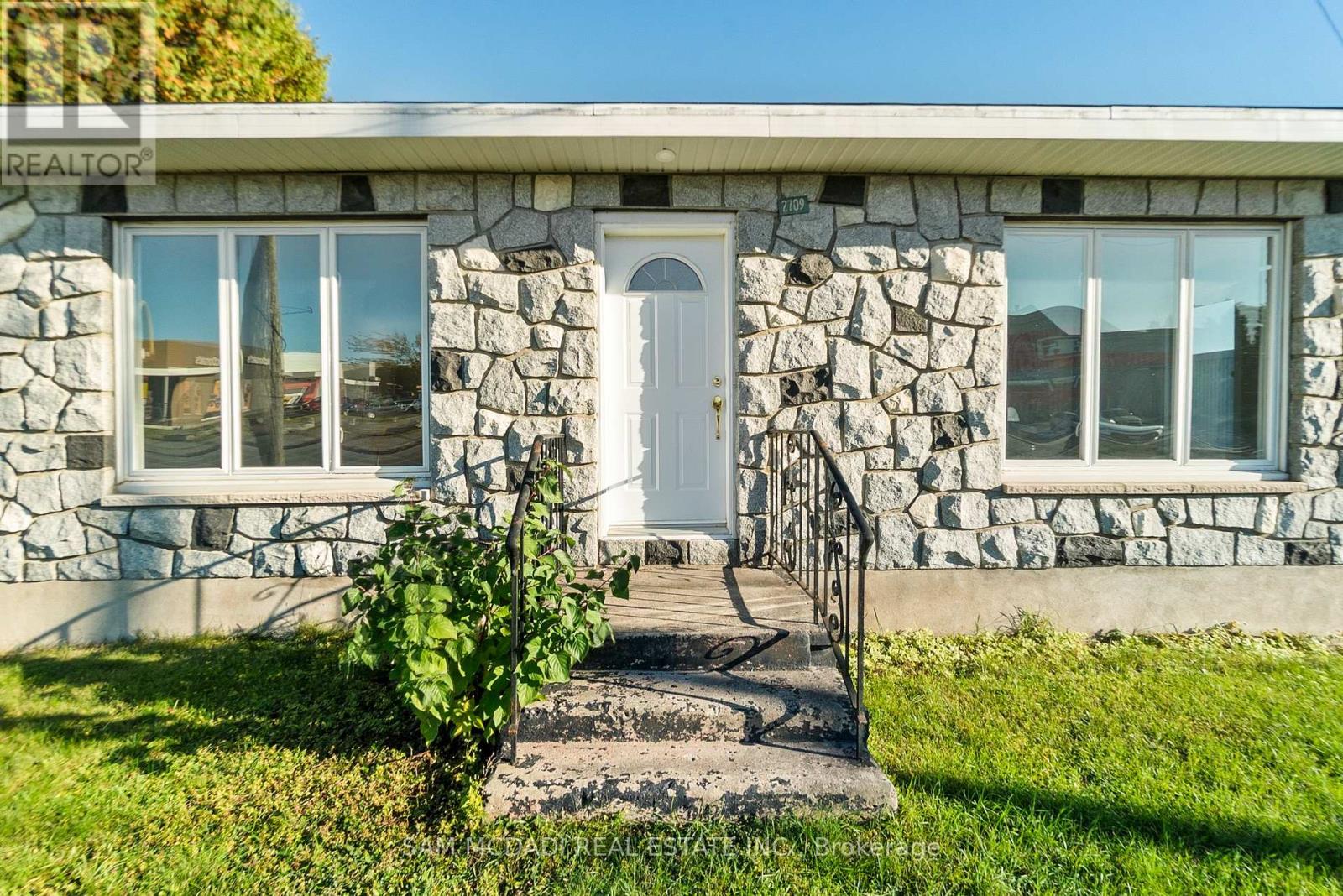 2709 Laurier Street Clarence-rockland ON K4K 1A3