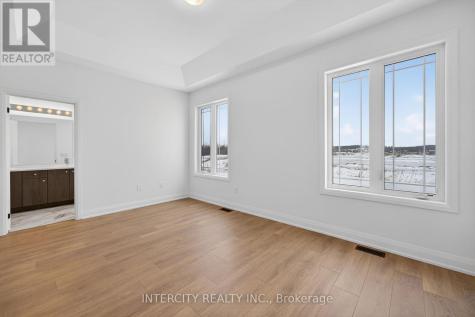 38 Legacy Circle Wasaga Beach ON L9Z 0M5
