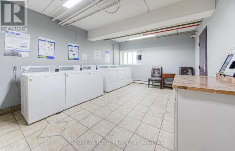 283 Fairway Road North Kitchener ON N2A 2P1
