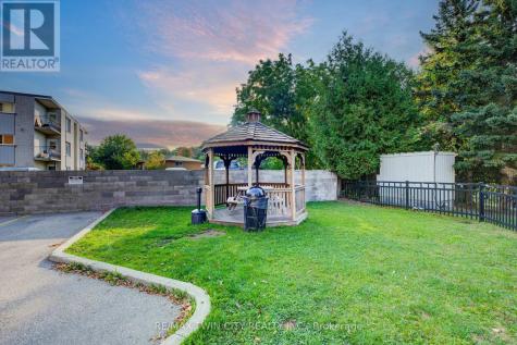 283 Fairway Road North Kitchener ON N2A 2P1