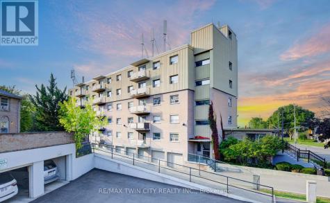 283 Fairway Road North Kitchener ON N2A 2P1